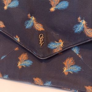 OBEY Propaganda Laptop Sleeve Case Large Bag Retro Style Design EUC